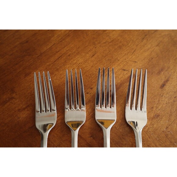 Lot 4x Mikasa Bravo Stainless Satin / Glossy Tines Vietnam Dinner Forks 8.3" - Picture 6 of 11